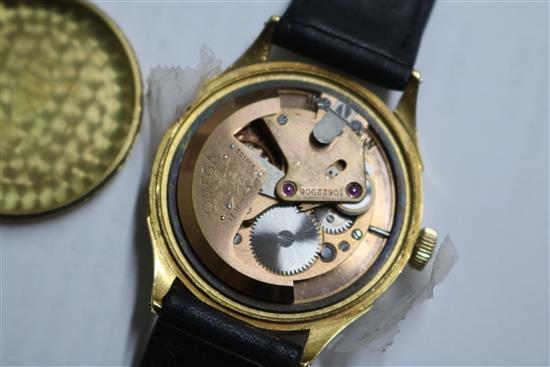 A gentlemens 1940s Omega 18ct gold automatic wristwatch,